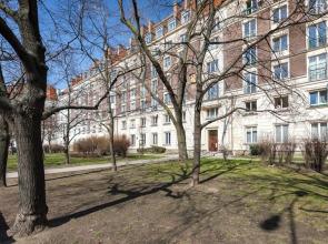 Studio Al. Wyzwolenia 10 by Renters