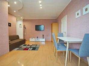 Apartaments na pr Nezavisimosti 52-5