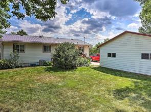 Centrally Located Sturgis Apt On Main St w/ Garage