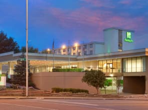 Holiday Inn Country Club Plaza