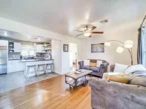 Cozy Tulsa Home w/ Deck ~ 4 Mi to Downtown!
