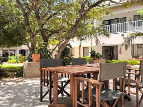 Room in Lodge - Zambezi Boutique Lodge, 2 Suites ask for our Free Savannah Adventures 4x4 Safari