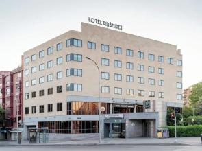 Holiday Inn Madrid-piramides