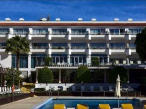 Aqualuz Lagos One Bedroom Apartment Pool View