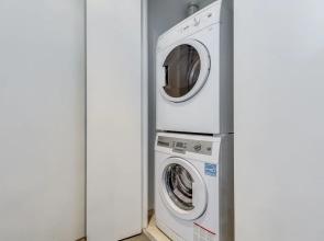 Spectacular 2BR Executive Suite Financial District