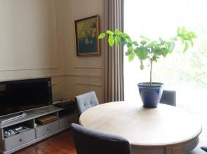 Renovated 1 Bedroom Apartment