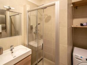 Ruterra Apartments by Cathedral