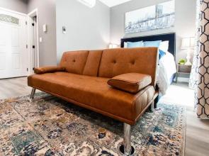 Professionals-restaurants-fastwifi-a C-desk- Pets