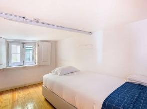 Central Downtown Deluxe Duplex