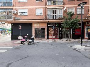 Simplistic Holiday Home in Málaga near Moorish Castle