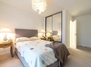 Lovely Modern Central Apartment