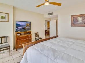 Galvestonian 1002 - Beachfront Getaway