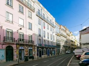 JOIVY Gorgeous 3BR home w/balcony nearby Time Out Market