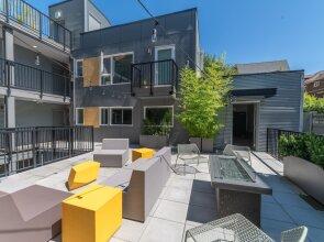 Bright Studio On Capitol Hill-amazing Rooftop Studio Bedroom Condo by Redawning