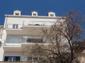 Apartments Villa Ari