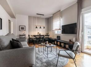 Sofia - 4 Bedrooms and Balcony in O Donell