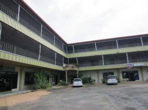 S & C Hotel Suites And Apartments