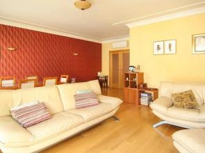 3 Bedroom Apartment by the Sea with Balcony