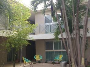 1818 Meridian House Apartments and Suites by Eskape Collection