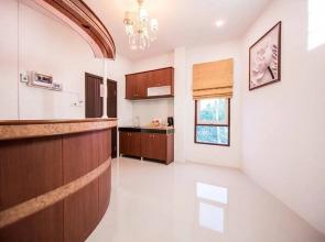 The Linux Garden Hotel