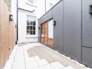 William Butler Yeats Suite by 5STARSTAY