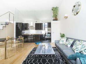 Dreamyflat - Louvre museum