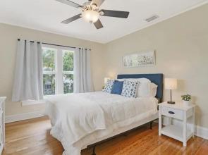 Charming Historic Home and Cottage minutes from the Intracoastal and the Beach