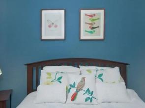 Fully Furnished 1 BR Monthly Apartment