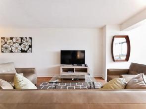 Global Luxury Suites at Emerson Place