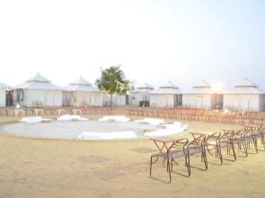 Funkyard Desert Camp