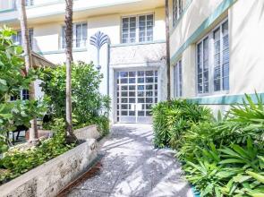 Barbizon On Ocean Drive Apartments