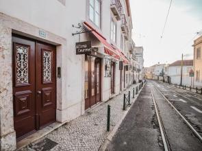 JOIVY Elegant 2BR Apt nearby tram 28E stop - Portas Sol