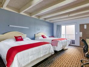 OXFORD INN, Lincoln Blvd