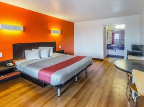 Best Western Gingerbread Inn