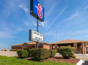 Motel 6 Marion, IL