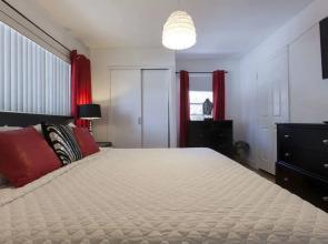 Perfect Holiday House by VR in the Sun