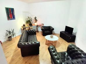 Maison de ville avec terrasse et jardin