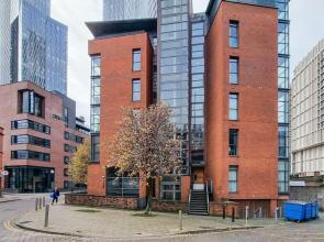 Luxury Apartment Canal View Castlefield - Parking
