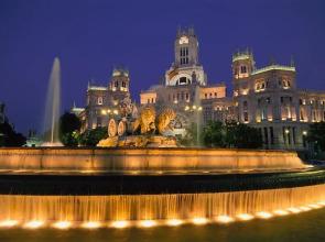 Modern and Comfortable Madrid Flat