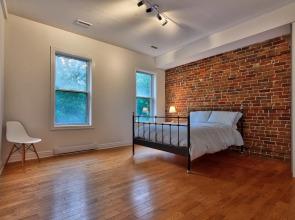 Gorgeous 3BR Right Downtown Montreal