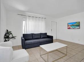 Waterfront Studio Hollywood Boardwalk Pool