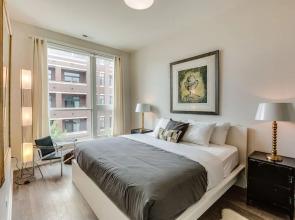 Designer 3BR with Balcony & Elevator on Clark! by AllSet Turnover