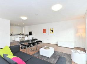 Saco Liverpool Street Strype Street