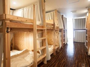 Ark Hostel & Cafe Dining