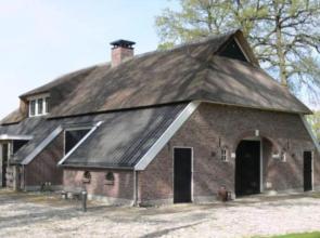 Charming Holiday Home in Nijverdal with Hot Tub