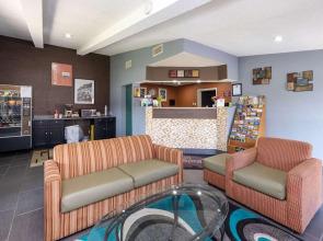 Knights Inn - Franklin, OH