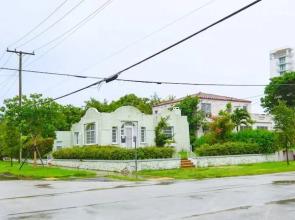Stylish 1 Bedroom Brickell House in Miami