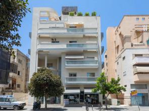 Bold & Beautiful 1BR in Ben Yehuda by HolyGuest