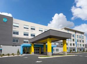 Tru by Hilton Knoxville North I 75