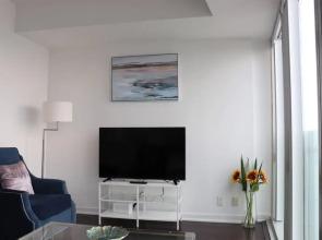 Aaira Suites CN Tower View